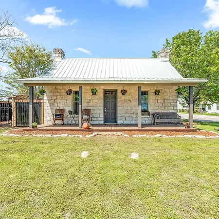 Captain James Beech House Stephenville Exterior photo